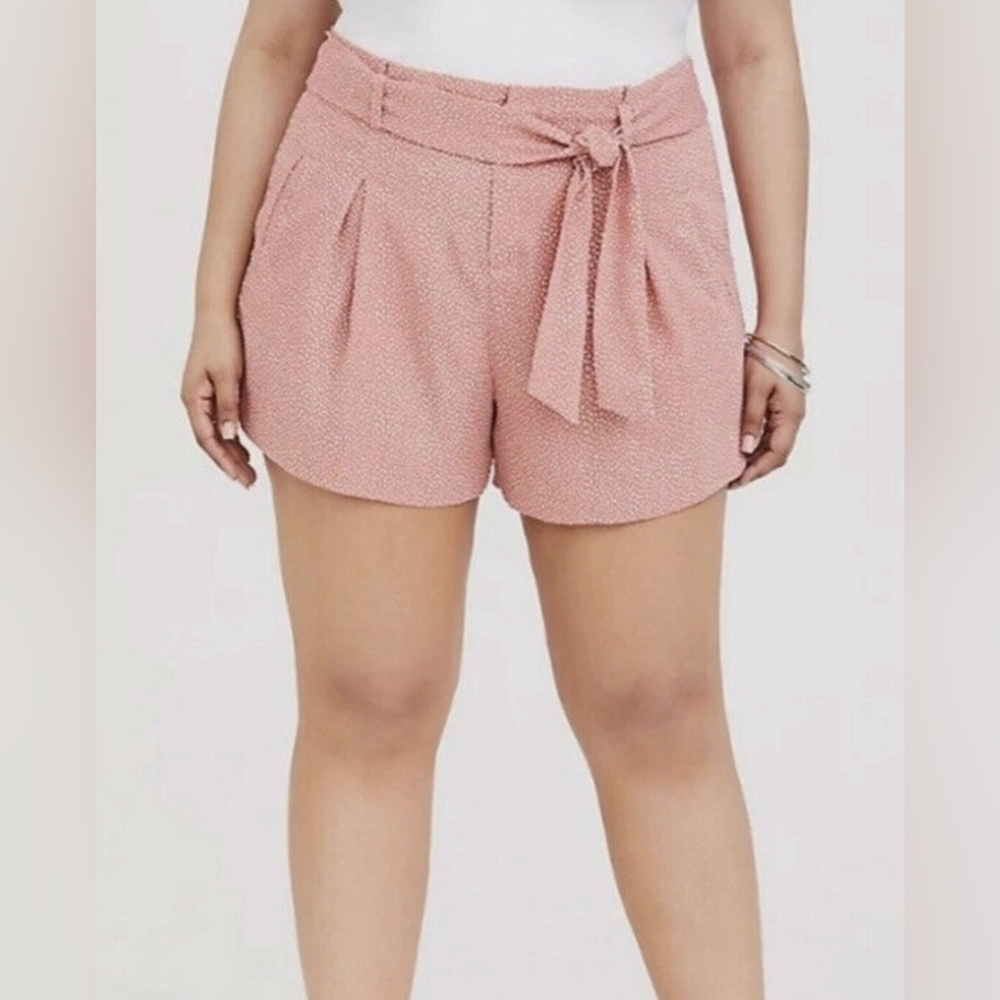 Torrid Pink White Paper Bag Ruffle Waist Tie Front Polka Dot Shorts 20 2X